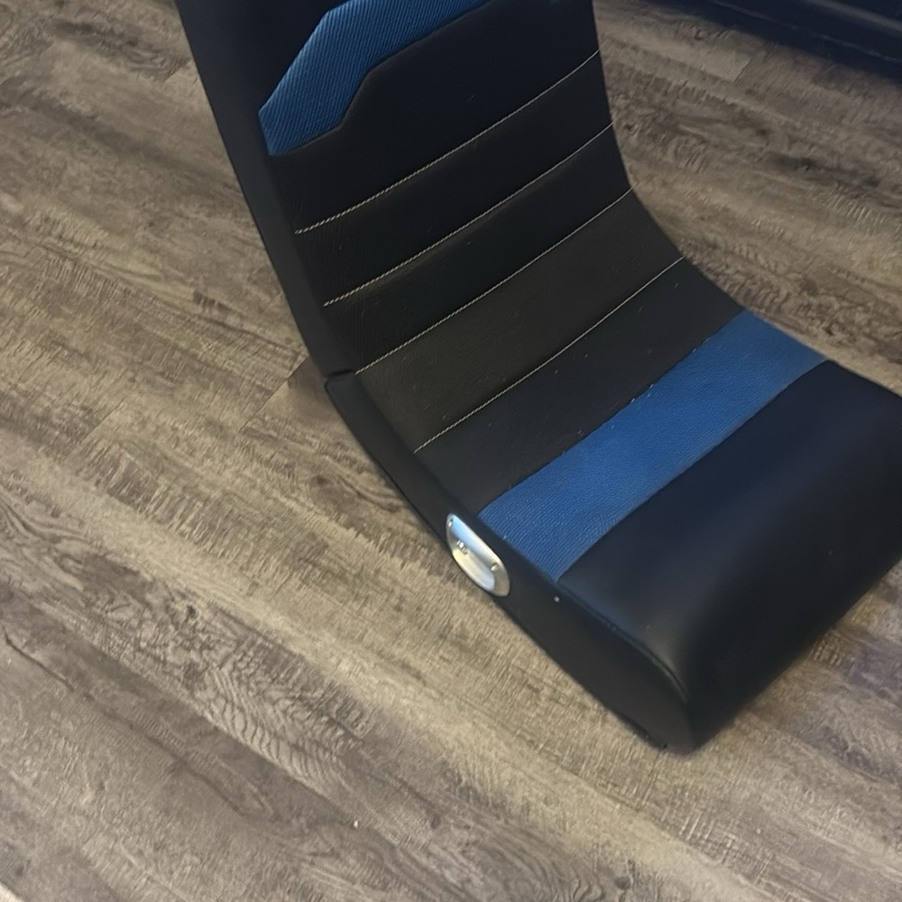 Gaming Chair with Black and Blue Design